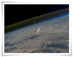 perseidy,meteor,kosmos,astronauta