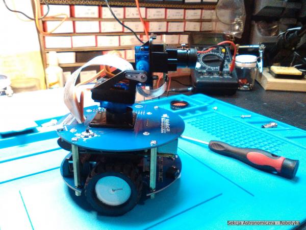 Robot AlfaBot 2 - RaspberryPi